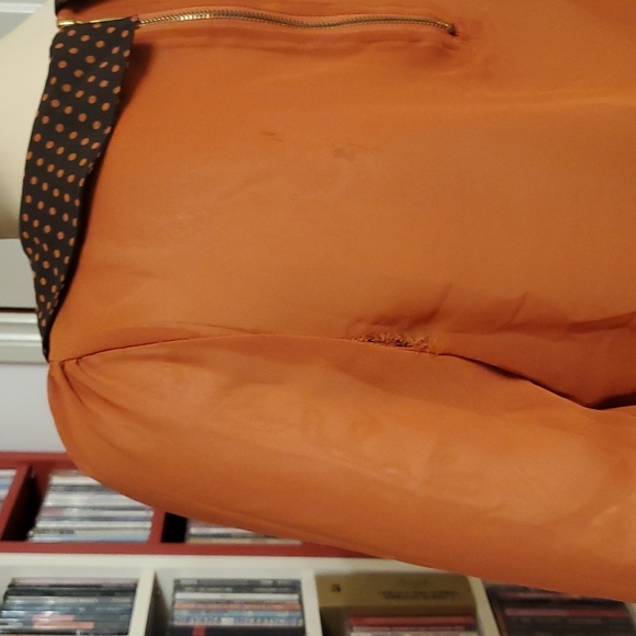 Sheer orange blouse with Peter Pan Collar - Picture 7 of 8